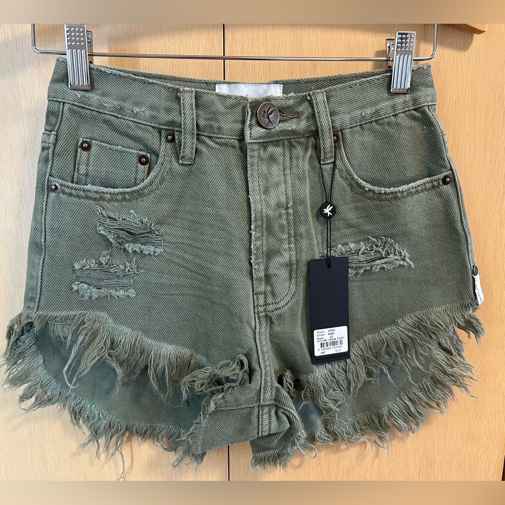One Teaspoon Outlaws Denim Raw Hem Hi-Low Shorts - NWT